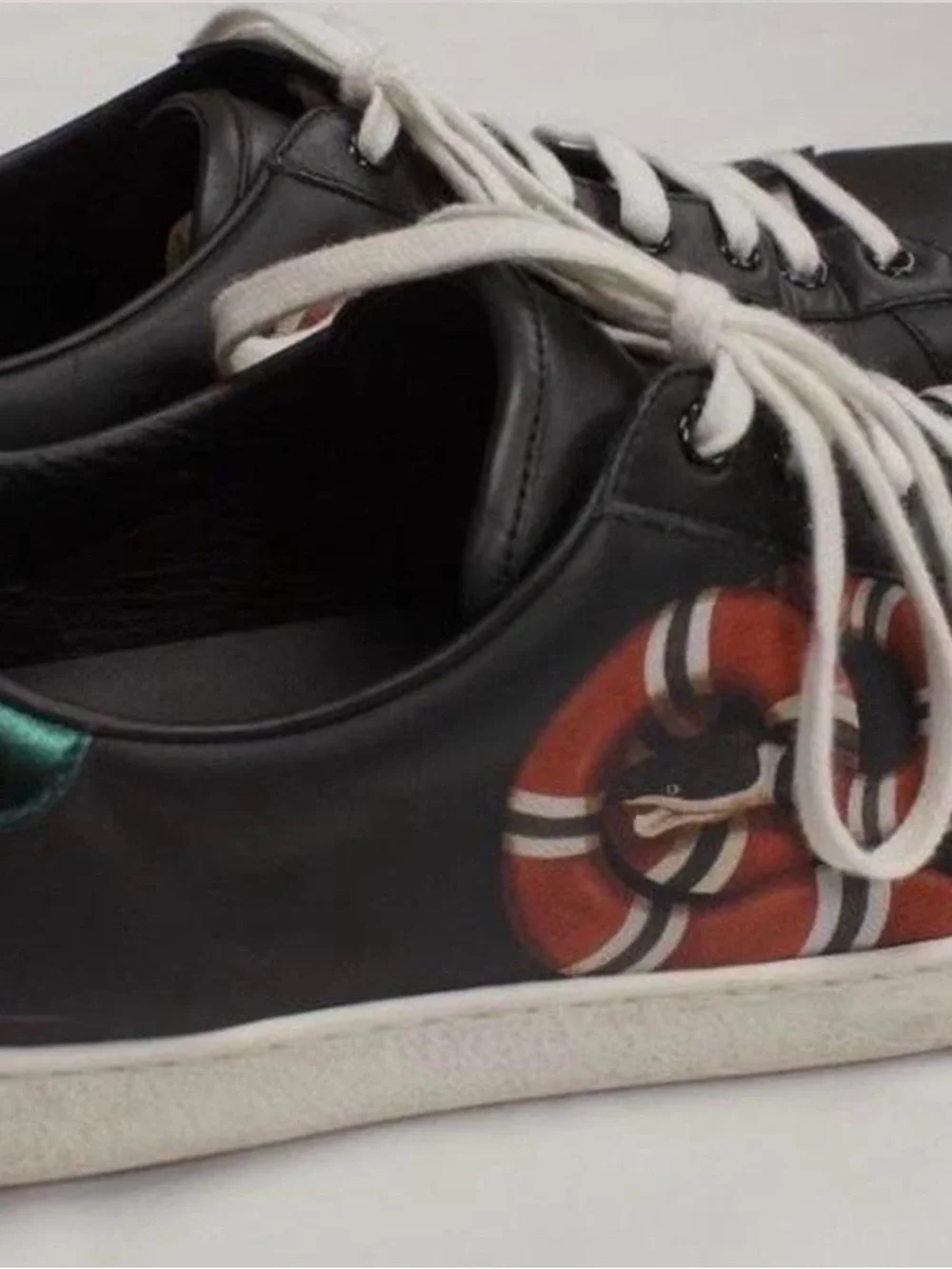 Gucci Black Leather Low-Top Sneakers with Red Snake Motif